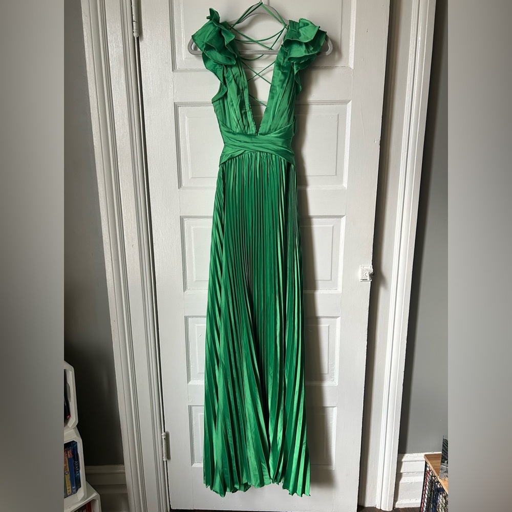 Fashion Nova Ariana Pleated Maxi Dress - Vibrant Green | S - Picture 4 of 13